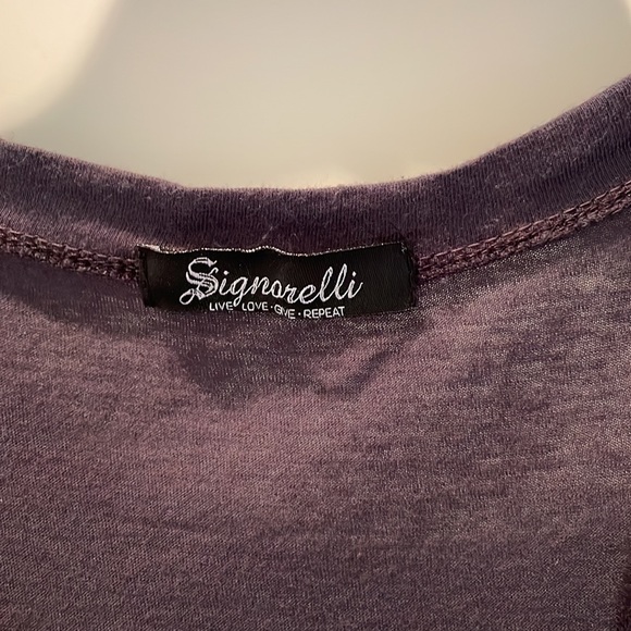 Casual High/Low Top - Picture 2 of 3